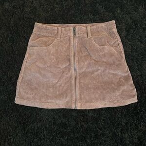 American eagle skirt, size 6 regular, super stretch.